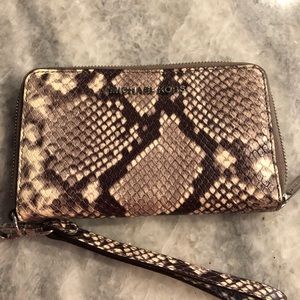 Wristlet Wallet